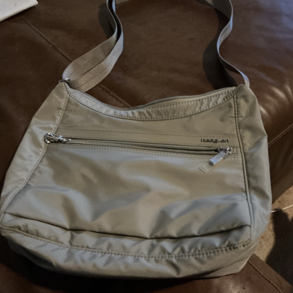 HEDGREN Light Gray/Beige Crossbody Bag